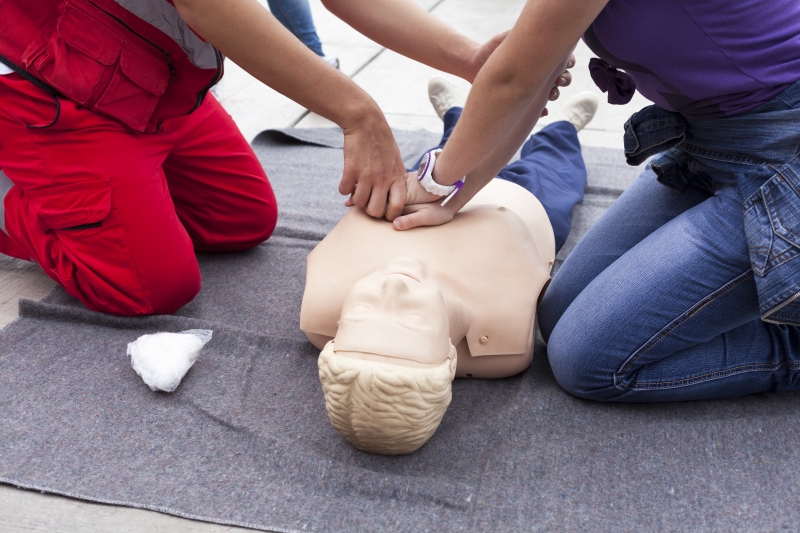 10145398-first-aid-training